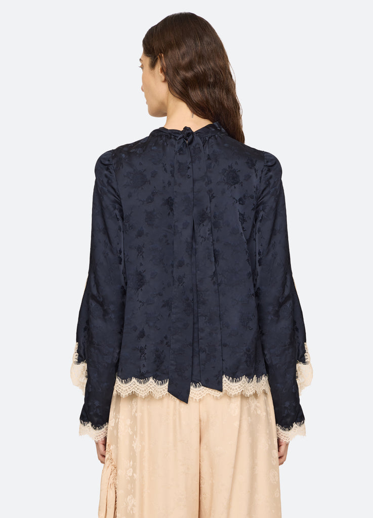 AW26-136-NAVY-2_1024x1024.jpg?
