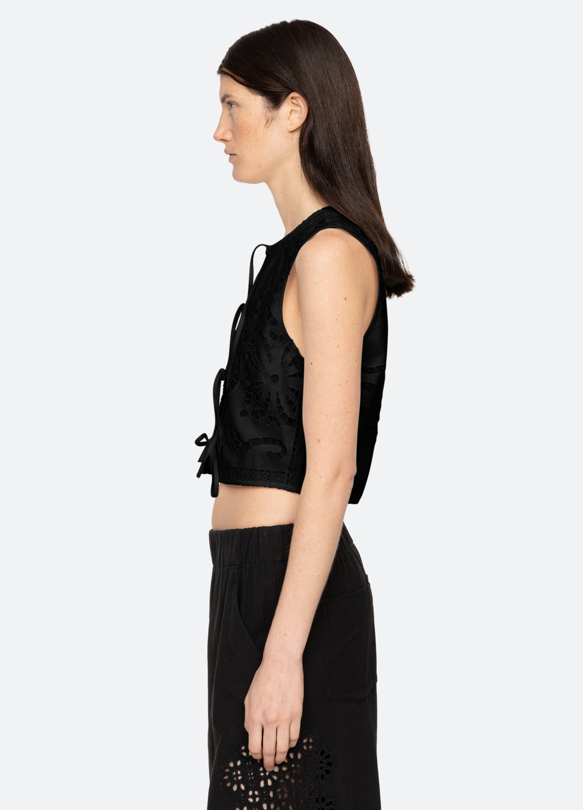 black-edith vest-side view - 12