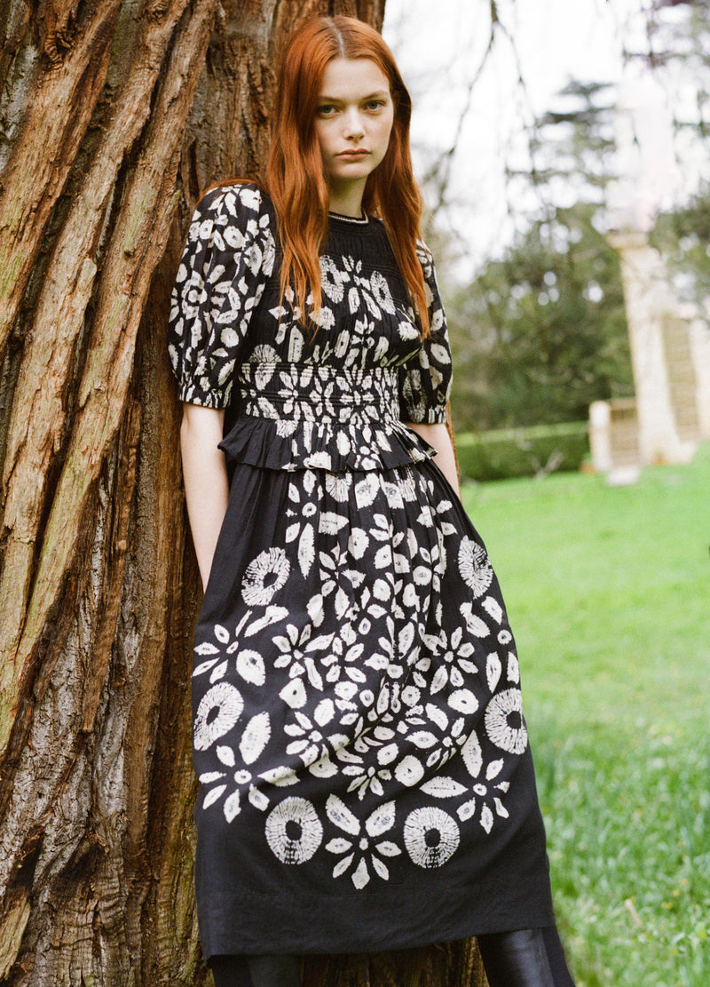 black-thea s/s dress-editorial view - 2
