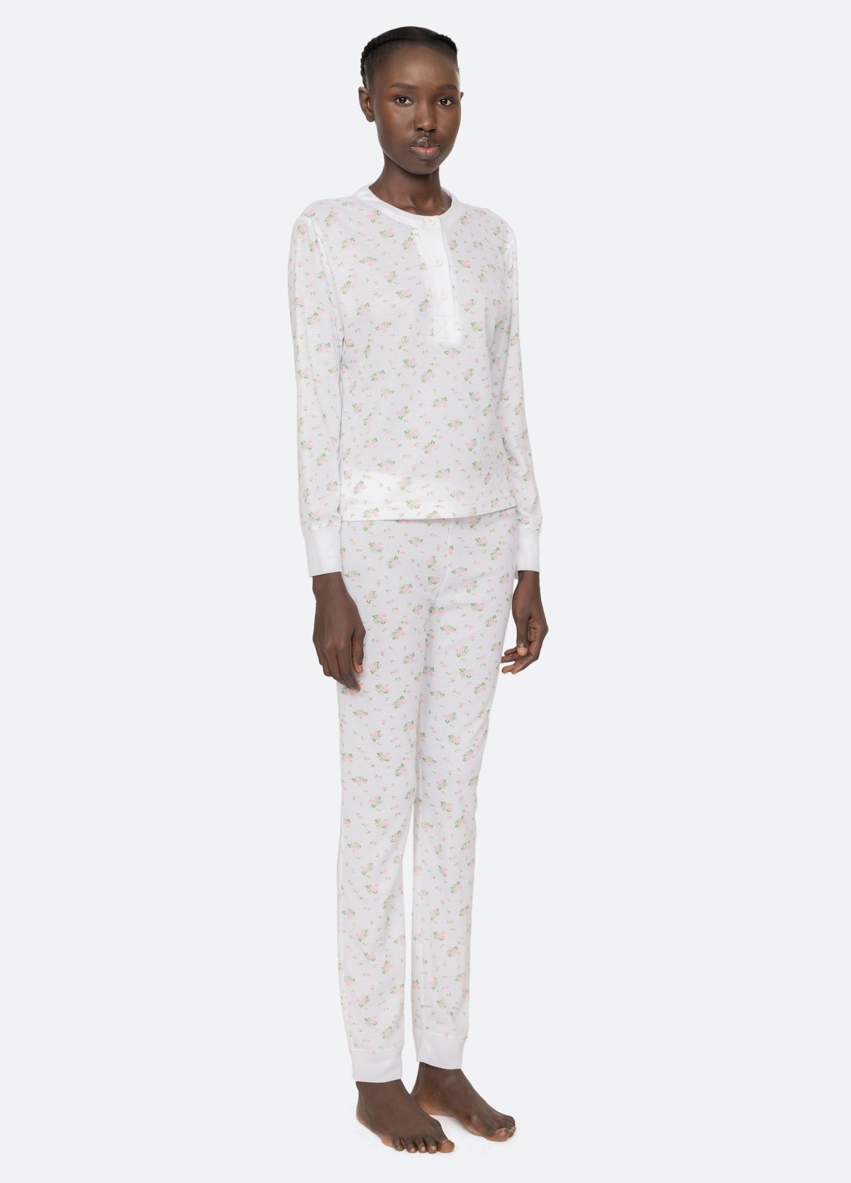 multi-maryellen thermal set-three quarter view - 6