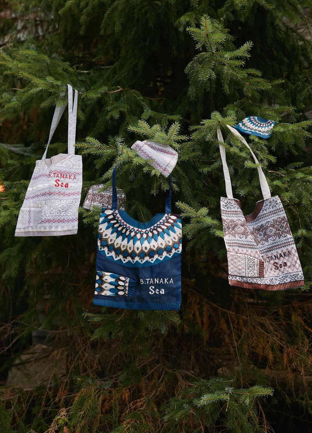 multi-antonia tote-editorial view - 2