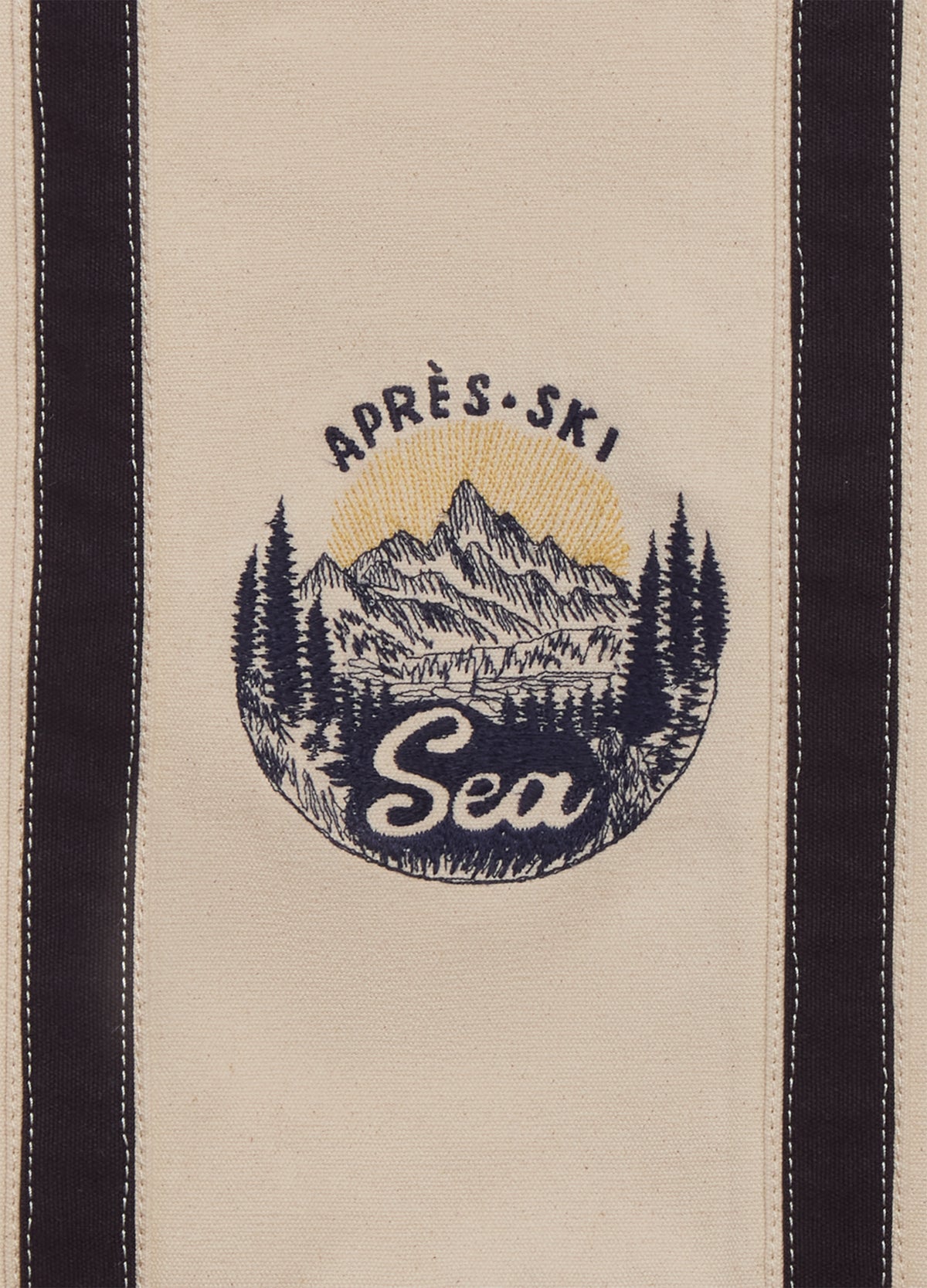 cream-aprés ski tote-detail view - 2