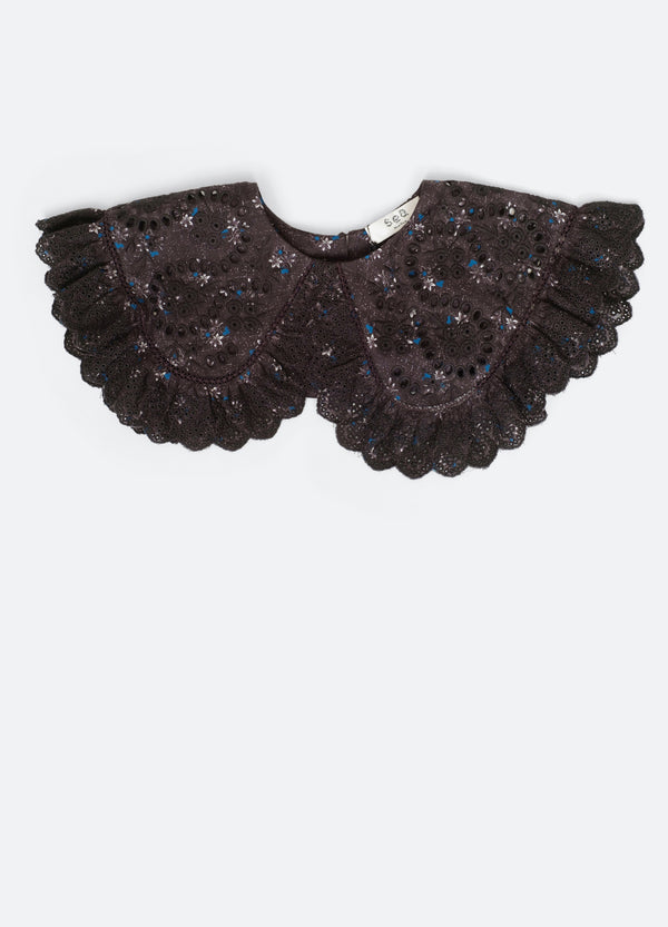 Embroidered Collar