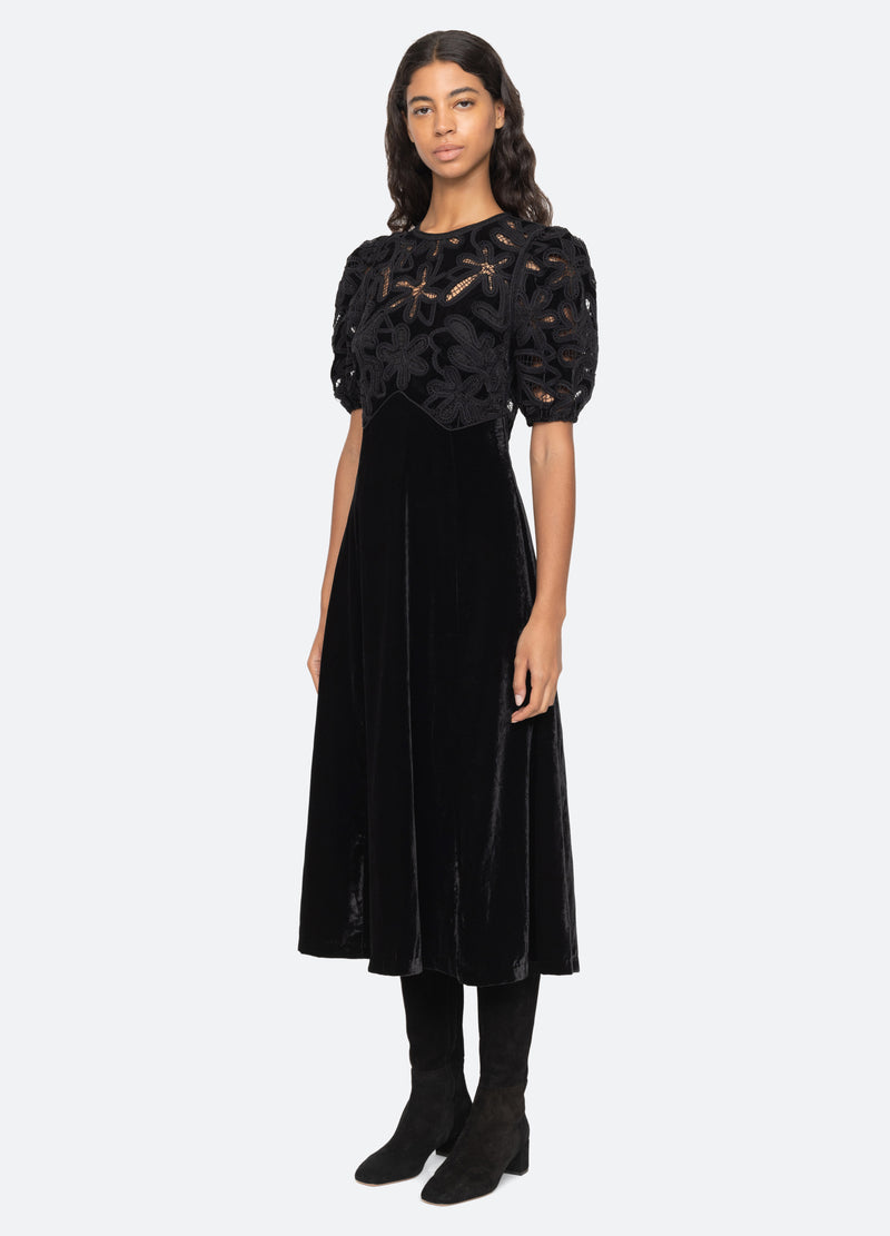 black-alice dress-three quarter view - 6