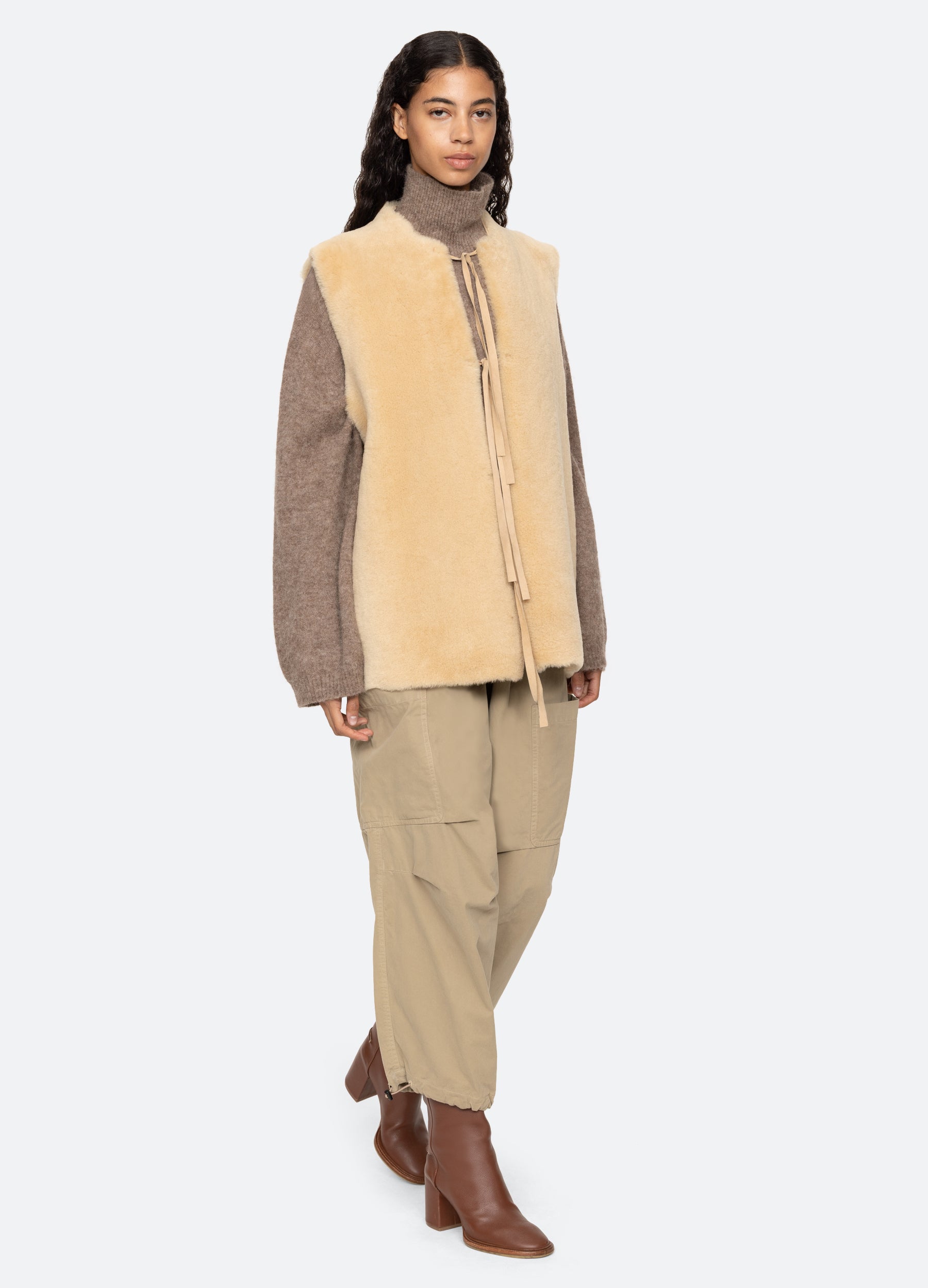 Elliot Vest – Sea, New York