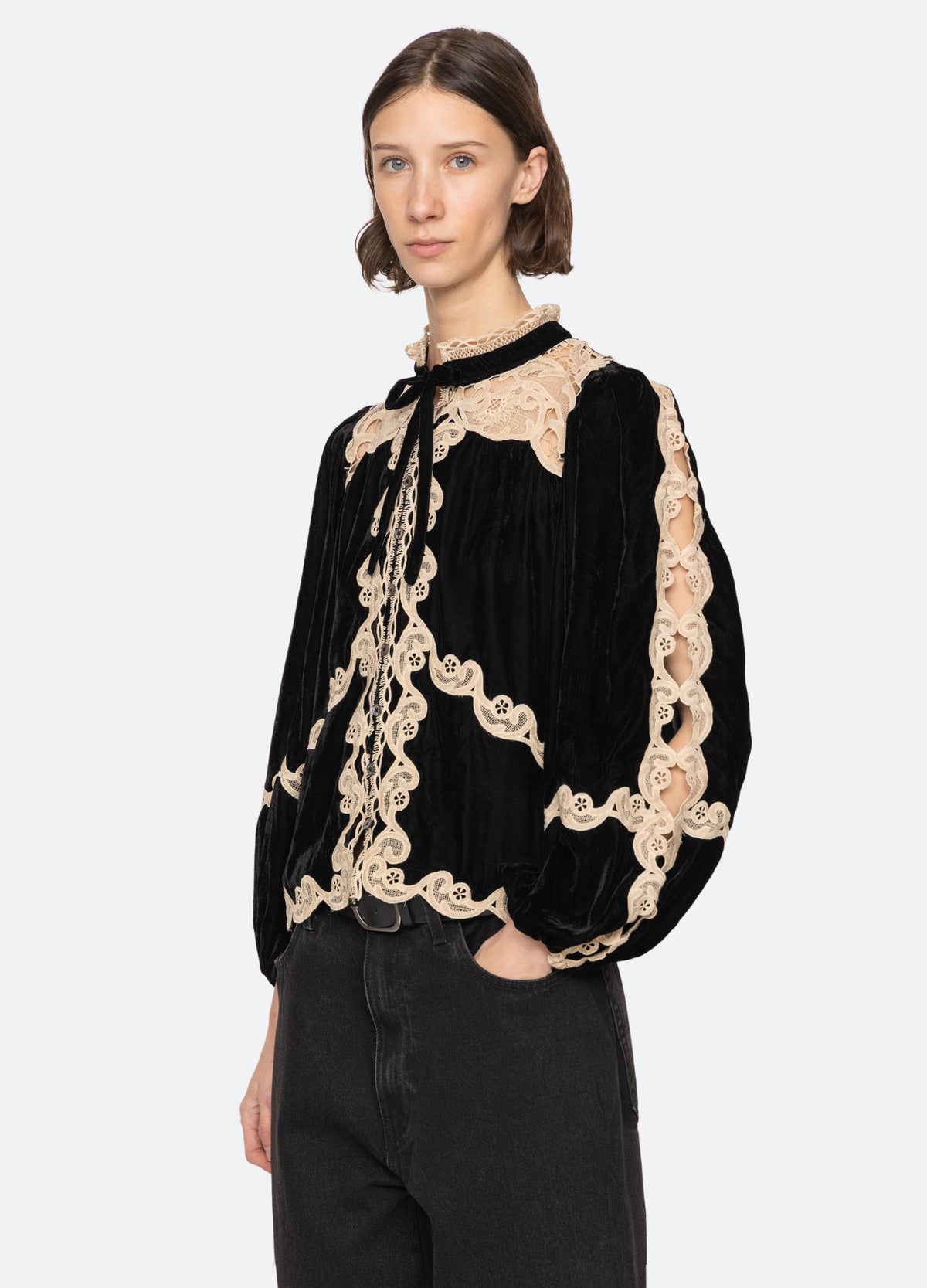 black-medina l/s top-three quarter view - 5