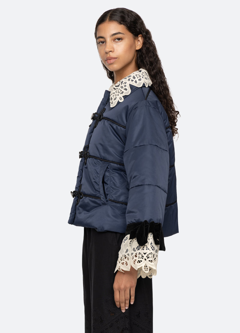 navy-medina puffer-side view - 4