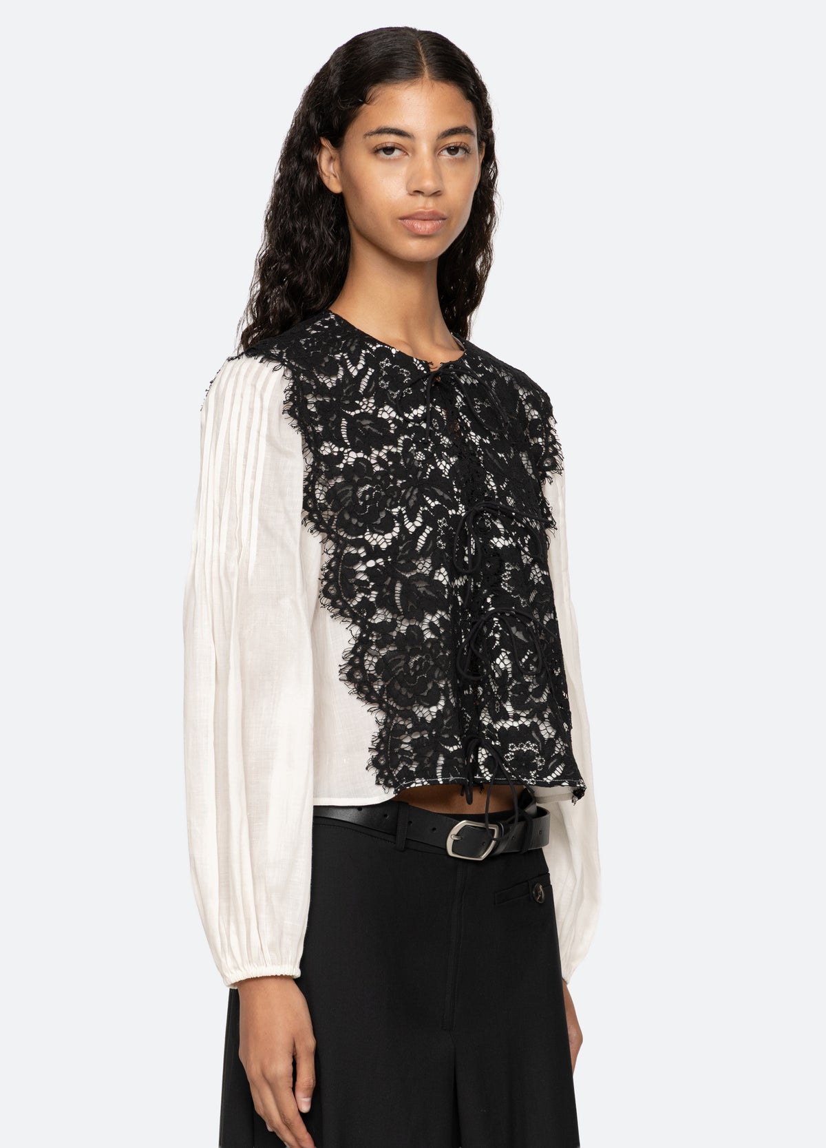 cream-norabelle top-three quarter view - 6