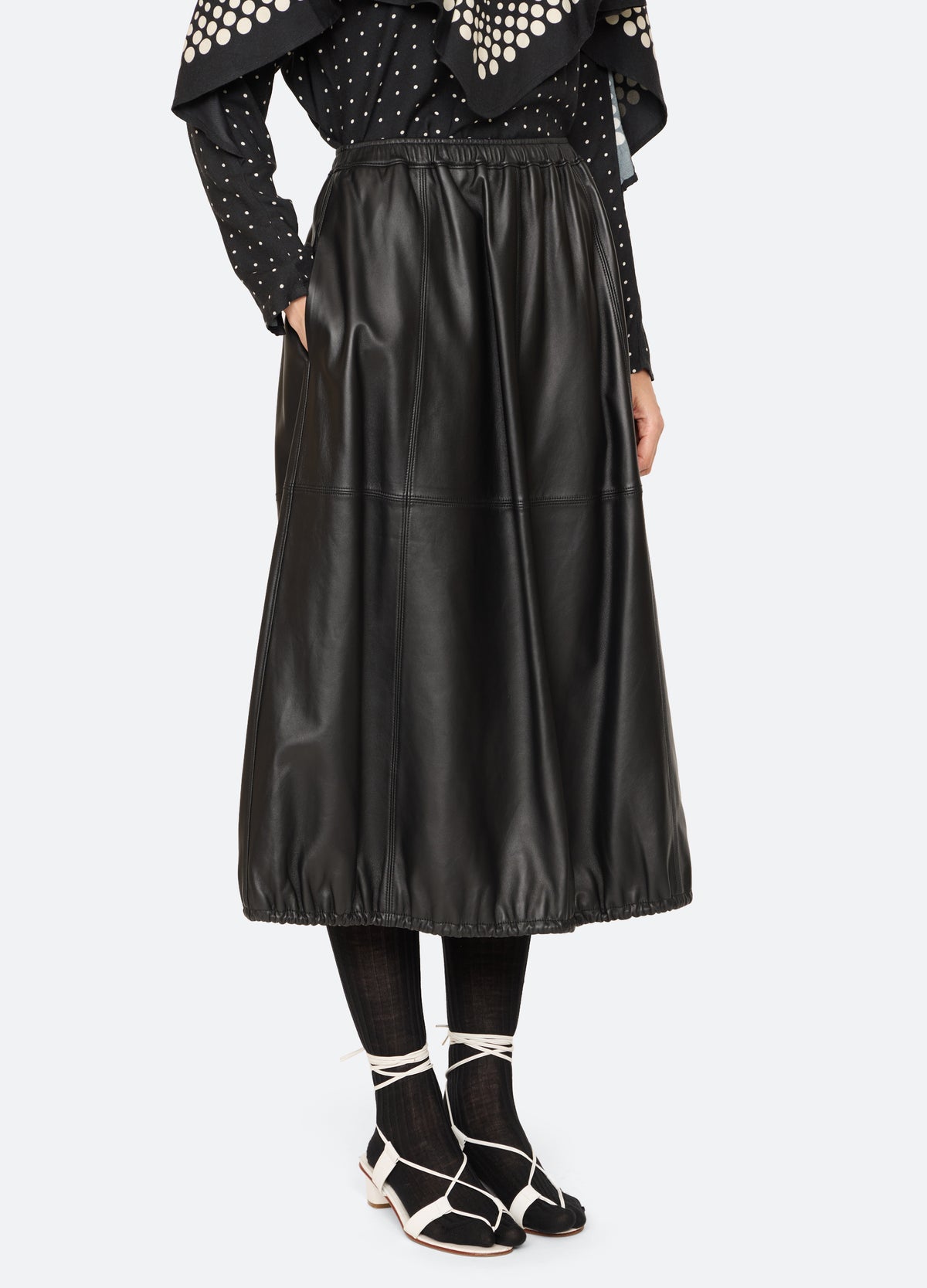 black-caitlin skirt-three quarter view - 5