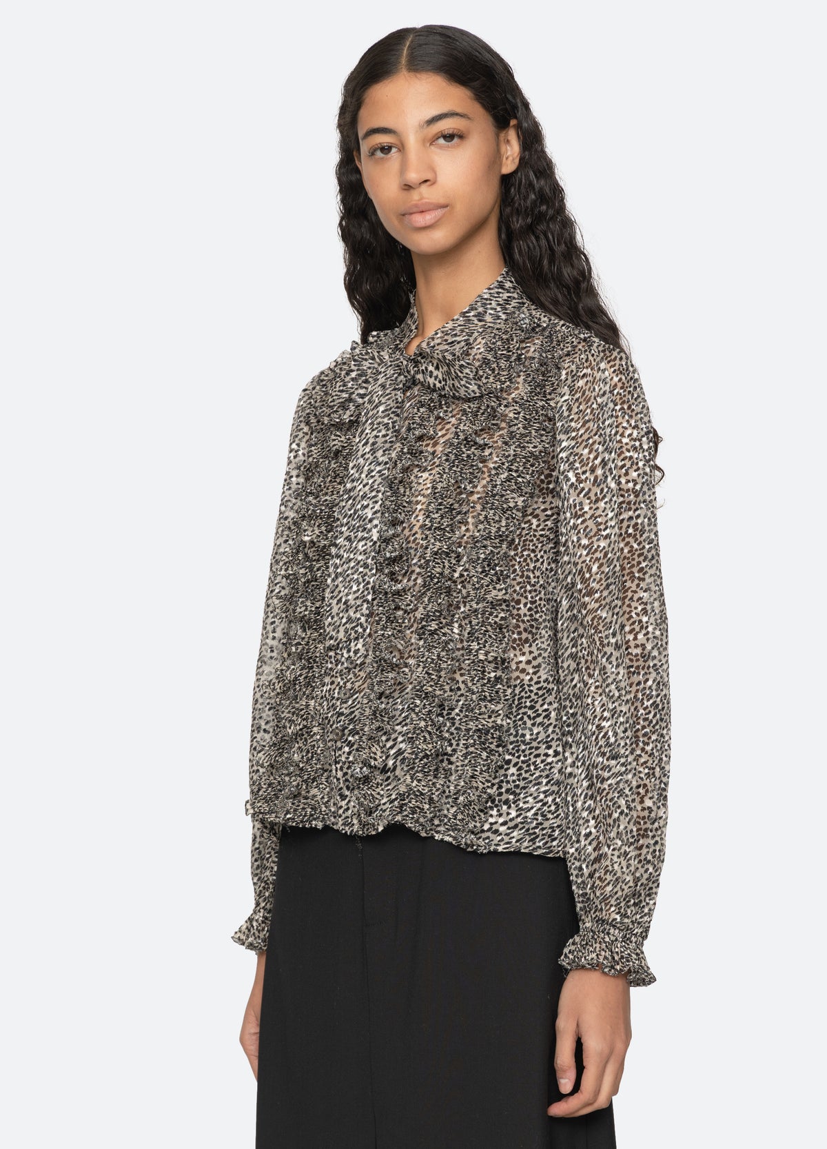 cream-charlize l/s top-three quarter view - 5