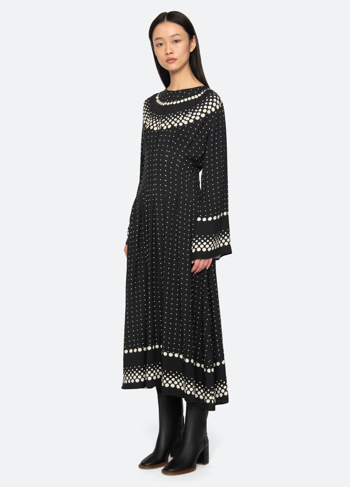 black-elly dress-three quarter view - 4