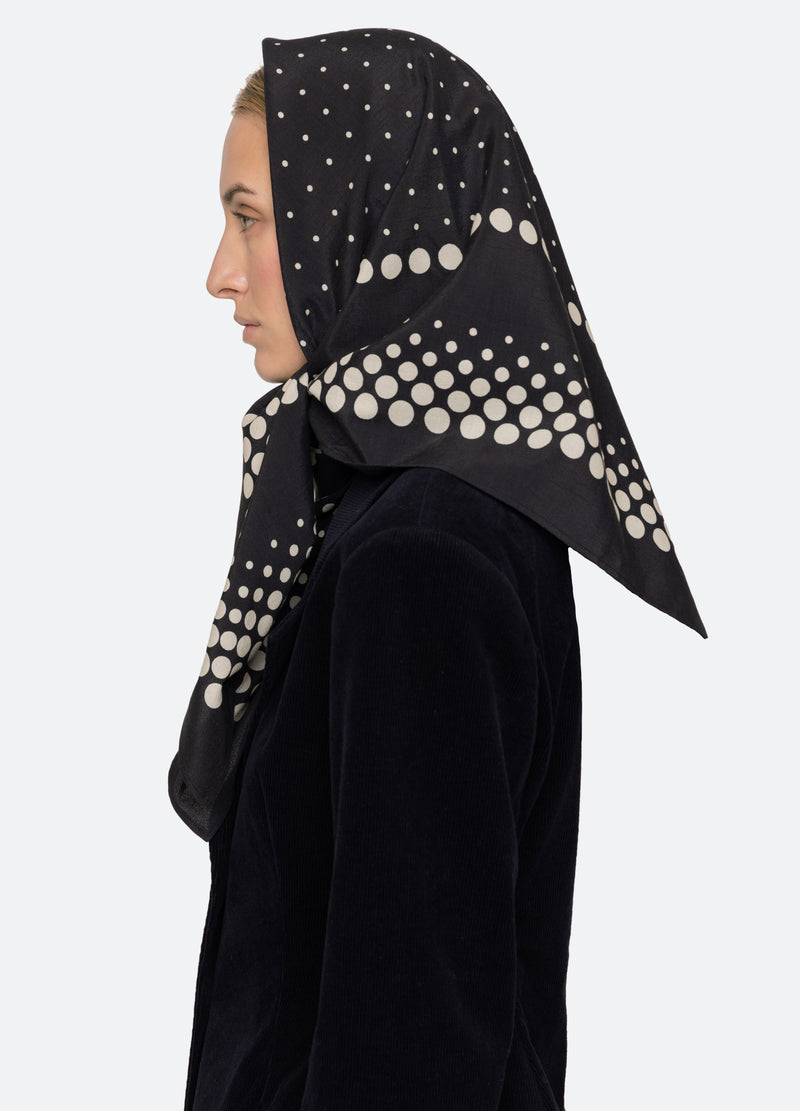 black-elly scarf-side view 2 - 6