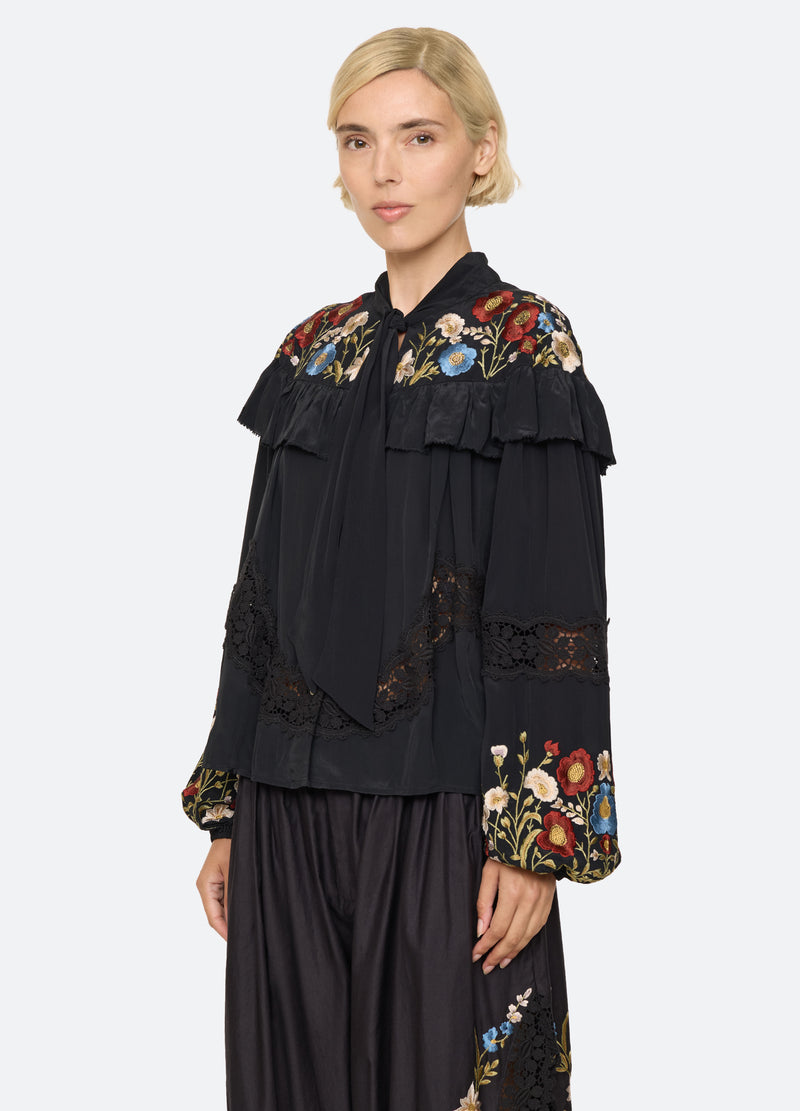 black-ruwa l/s top-three quarter view - 6