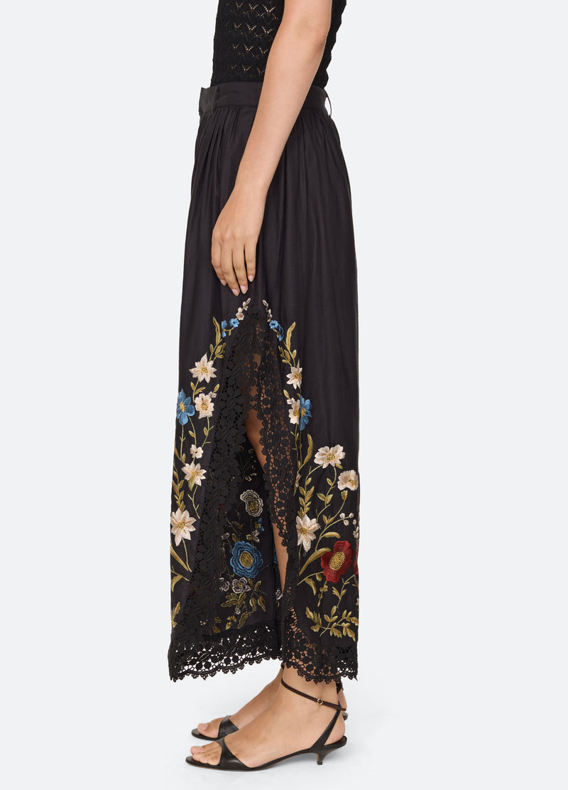 black-ruwa pants-side view - 5