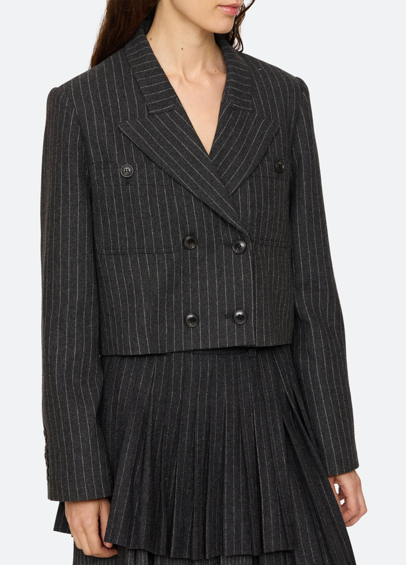 gray-johanna blazer-detail view - 7