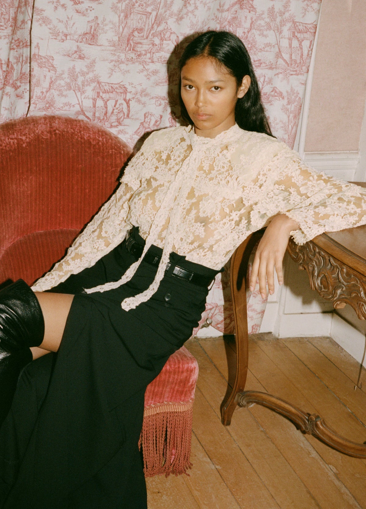 cream-kirra top-editorial view