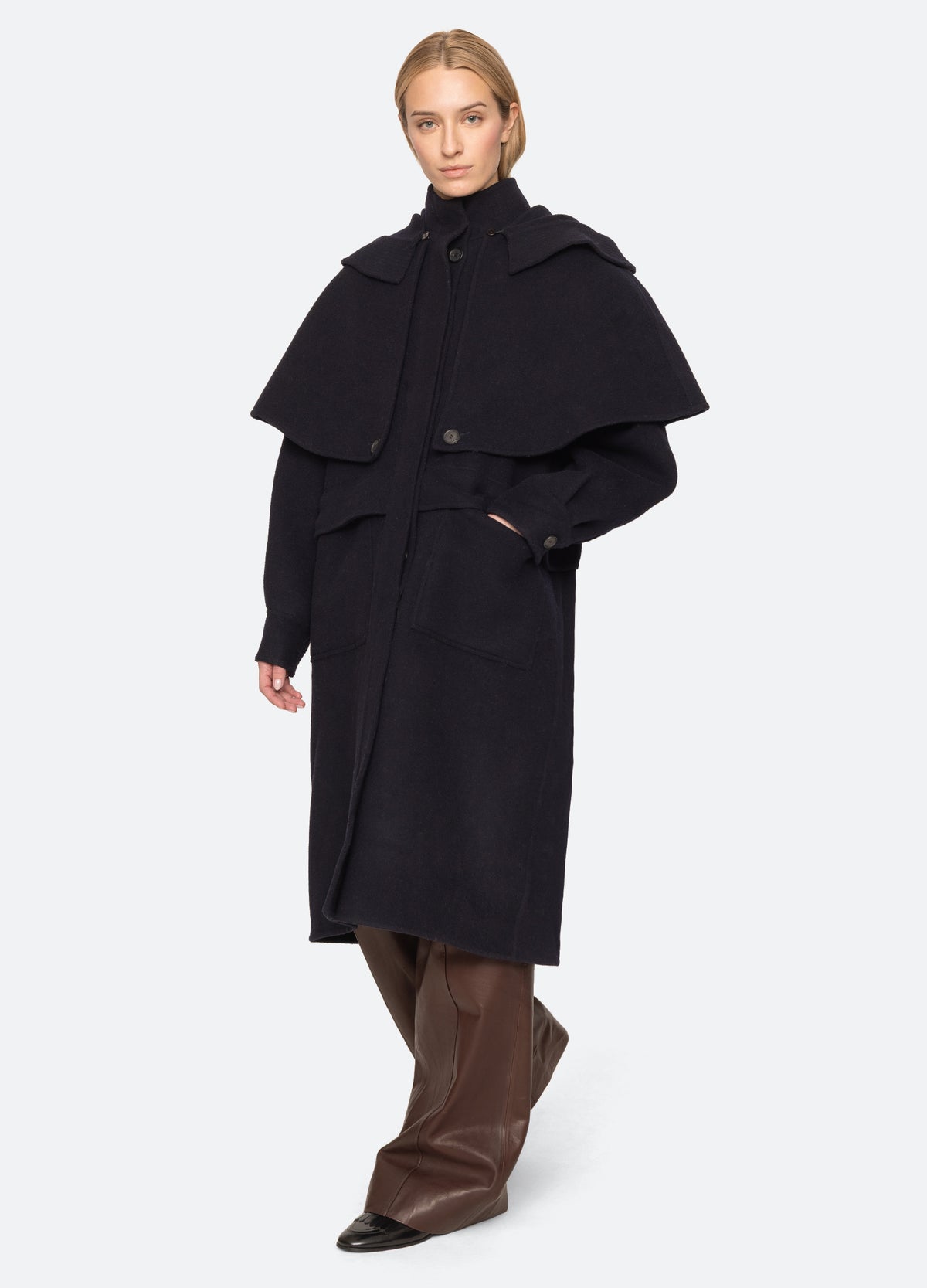 navy-lona coat-walking view - 6