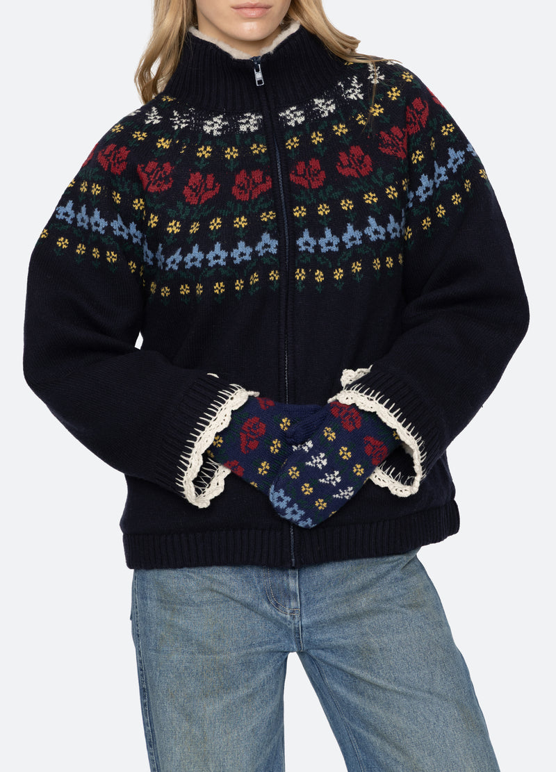 navy-preston mitten-on model view - 5