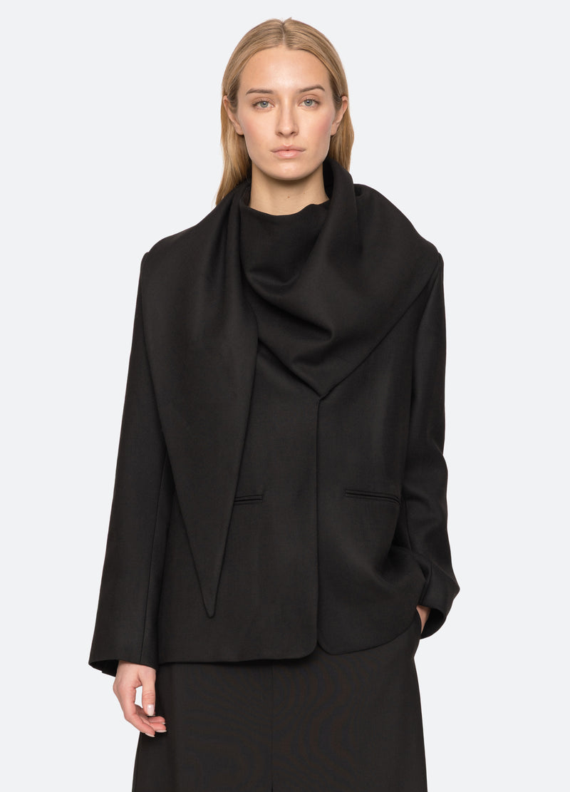 black-remi blazer-front view - 3