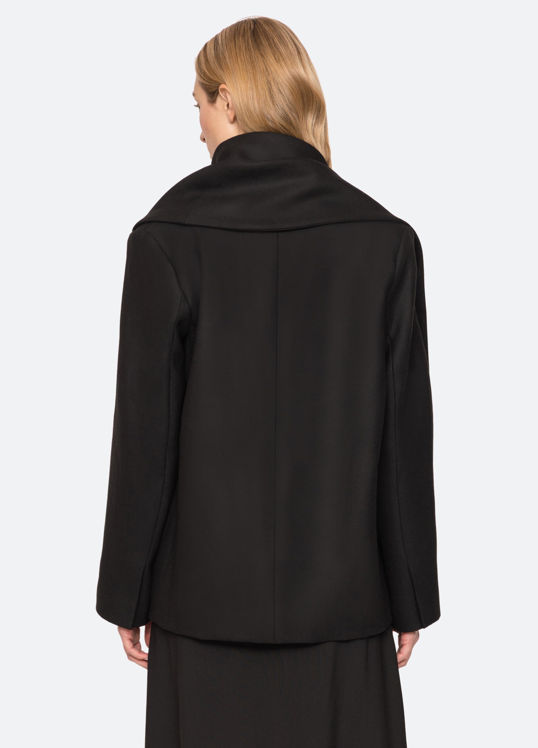Remi Blazer – Sea, New York Remi Blazer – Sea, New York