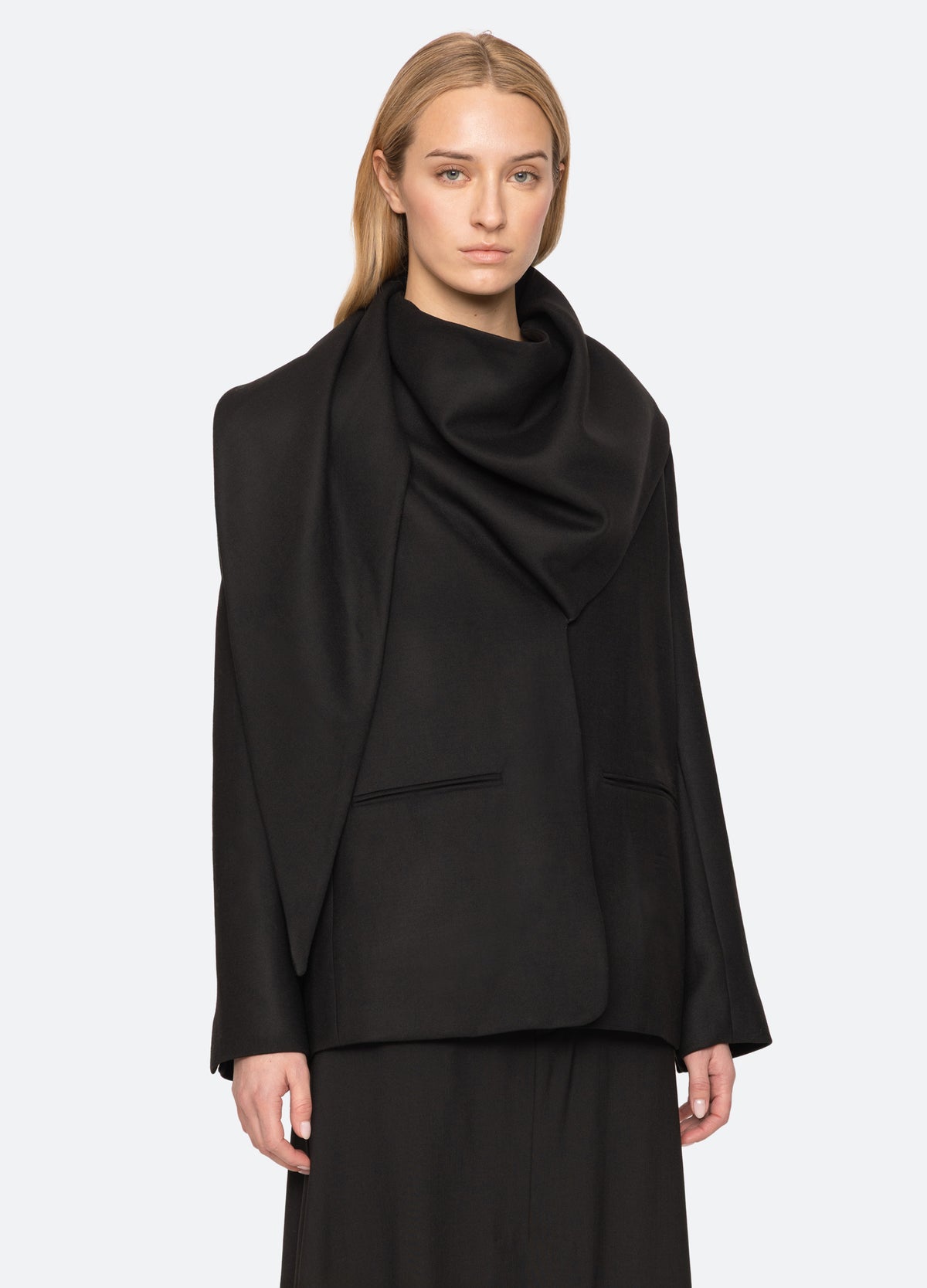 black-remi blazer-three quarter view - 7