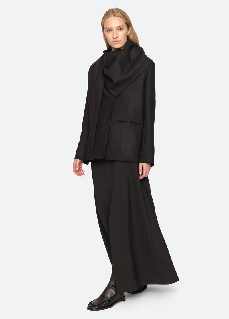 black-remi blazer-full body view - 9