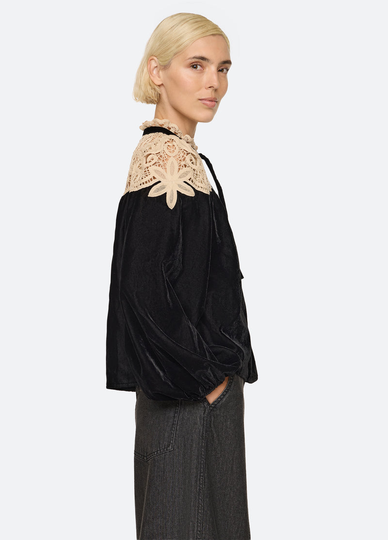 black-shiloh top-side view - 3