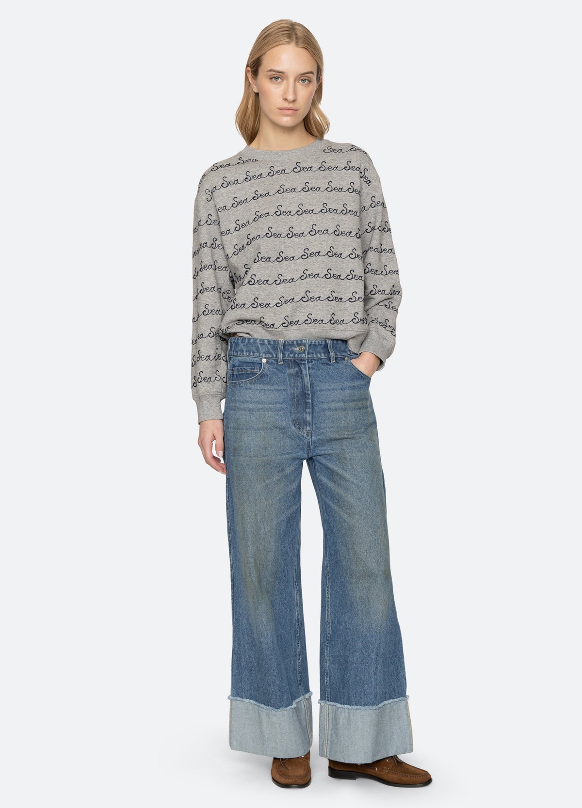 grey-vita sweatshirt-full body view - 7