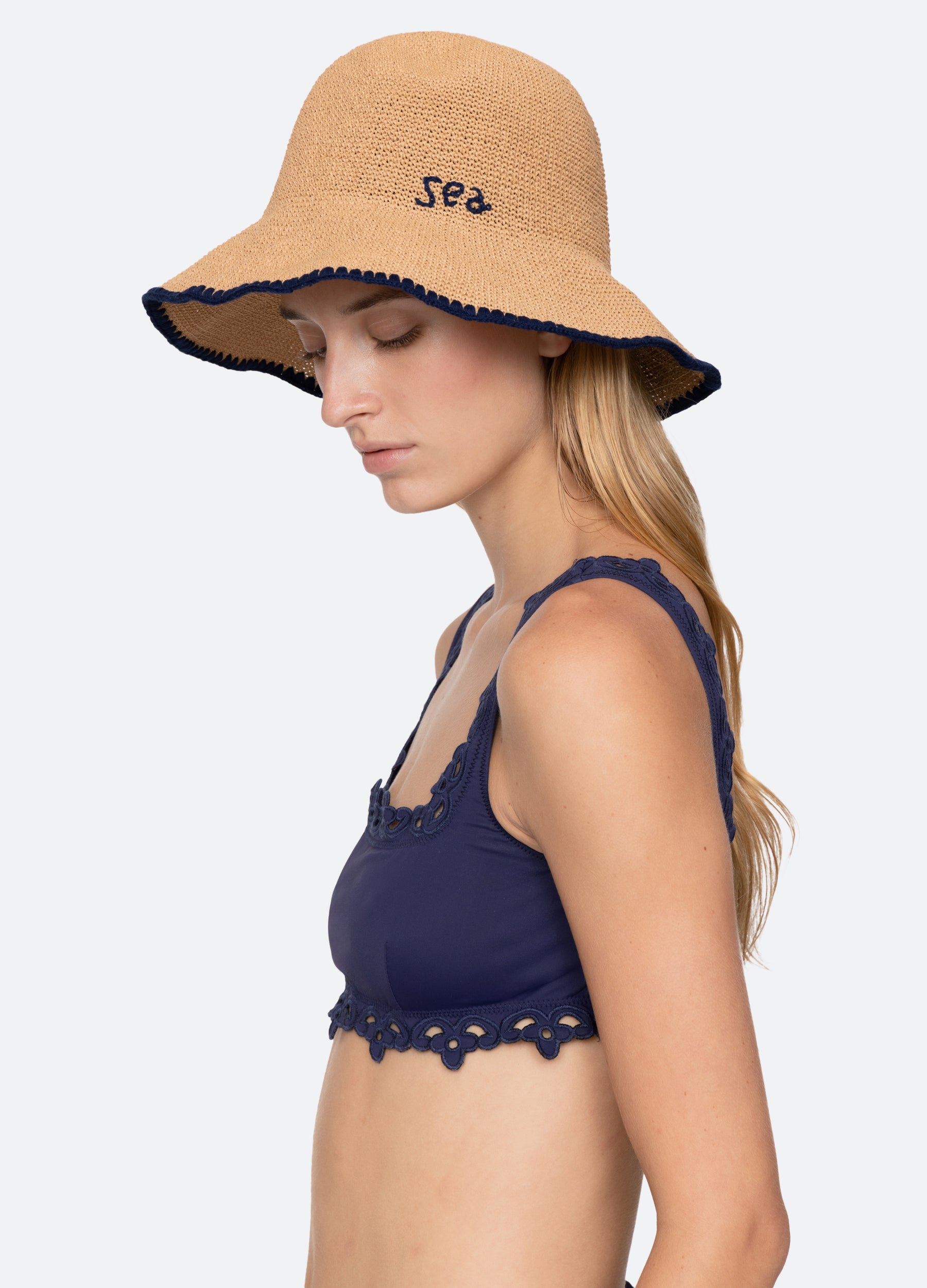 Straw Hat – Sea, New York