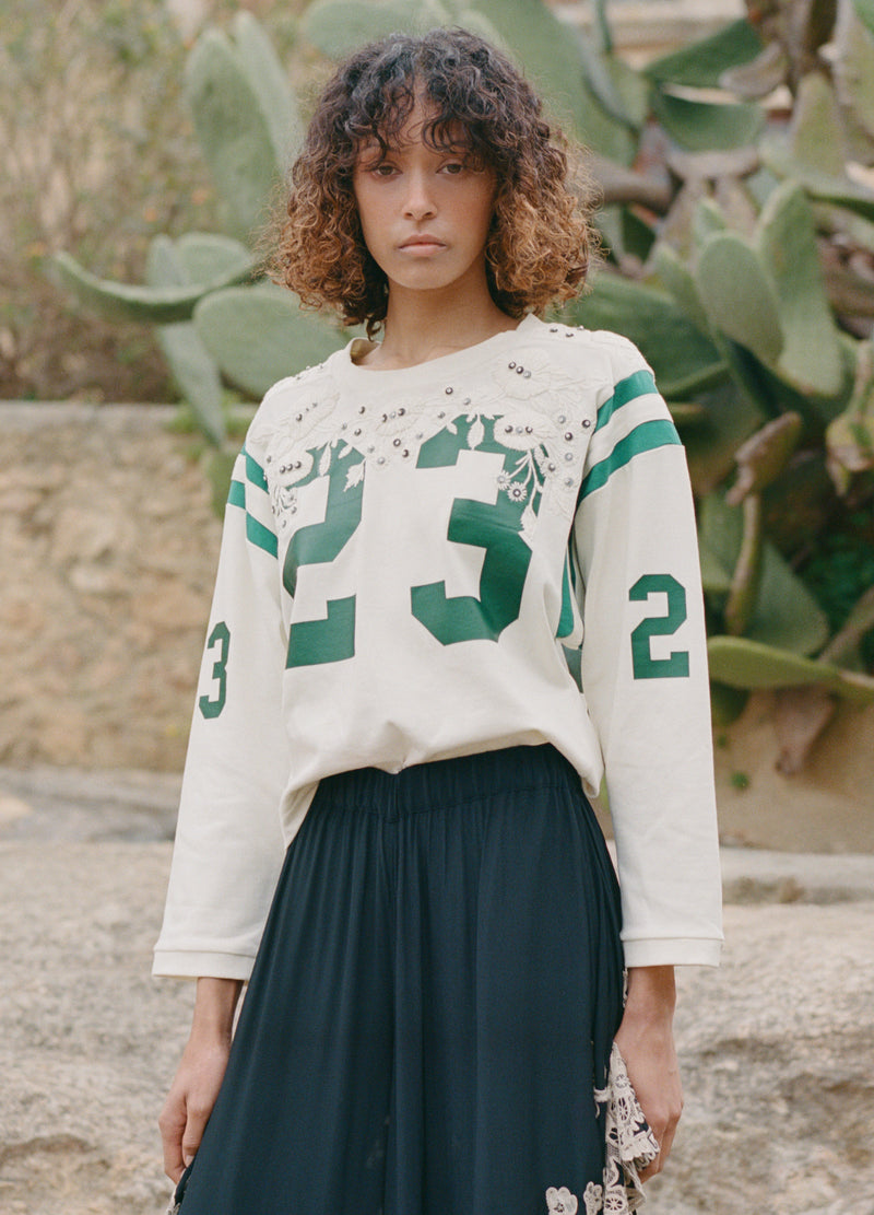 cream-georgie l/s tee-editorial view - 1