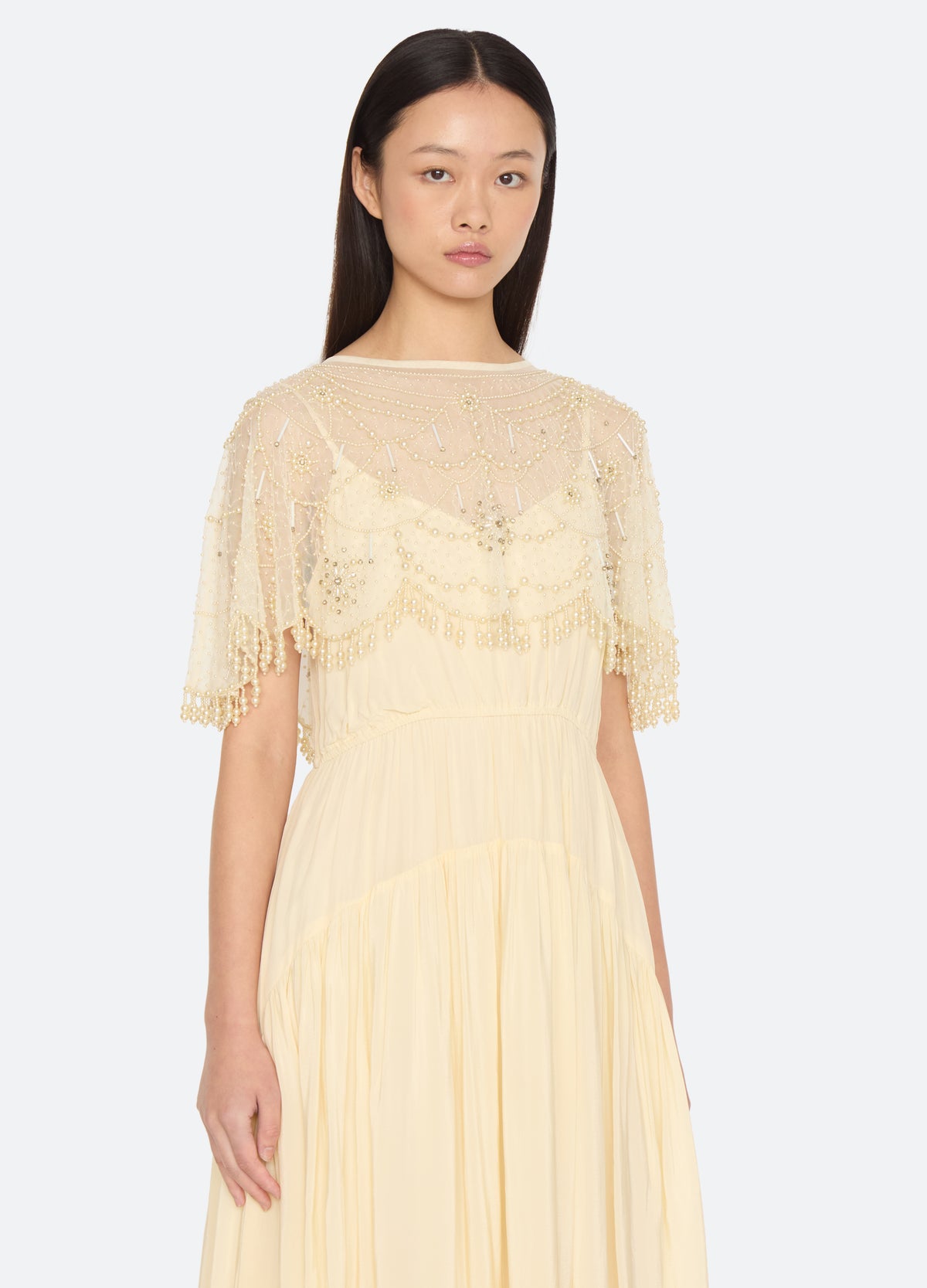 cream-grace collar-three quarter view - 4