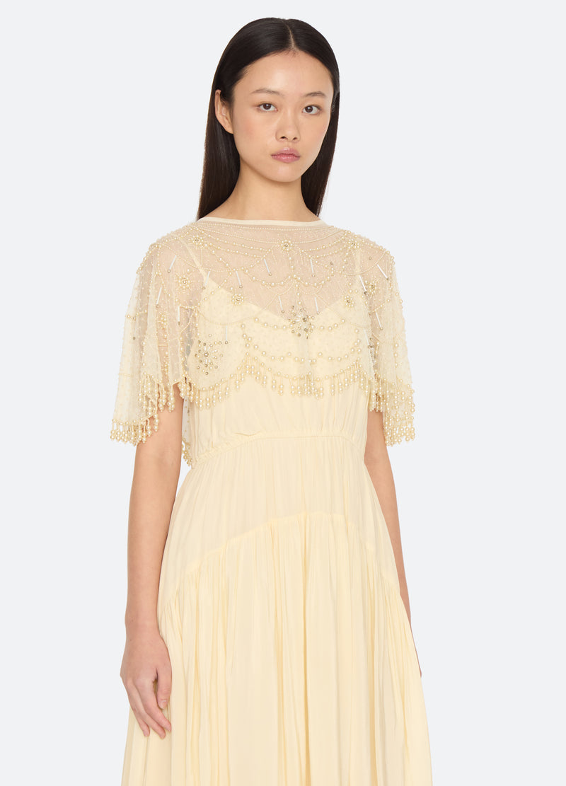 cream-grace collar-three quarter view - 4