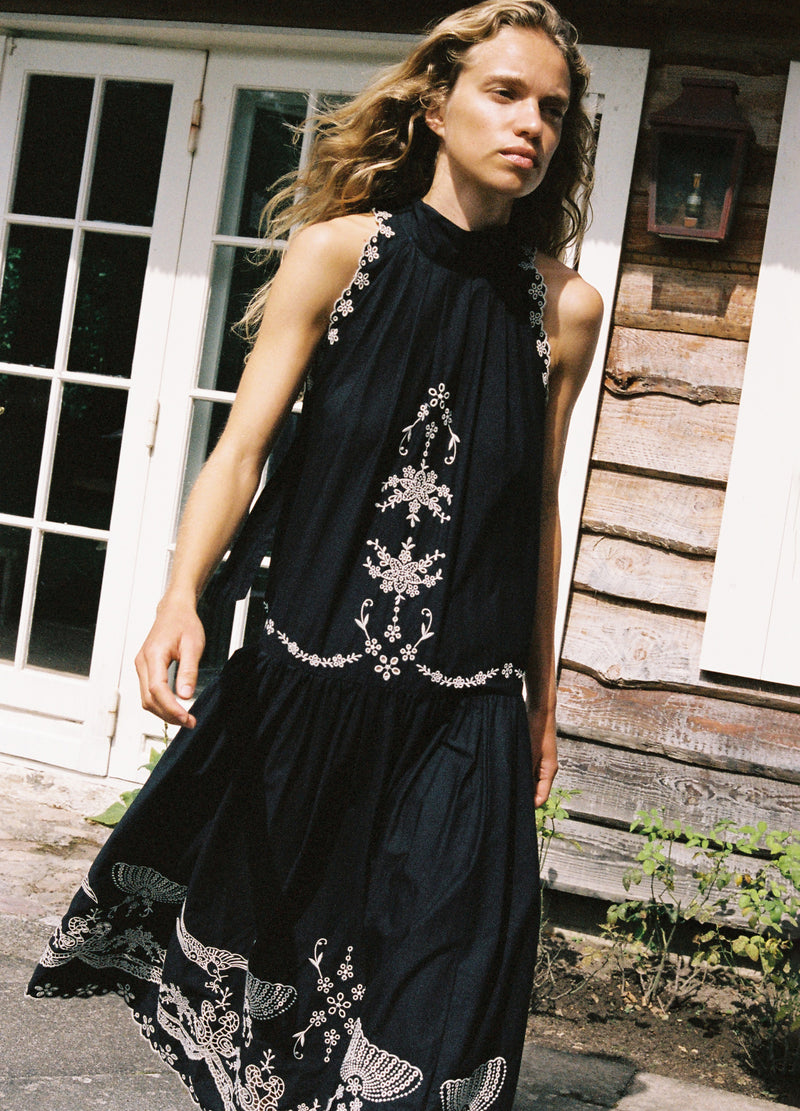 black-kingsley dress-editorial view - 9