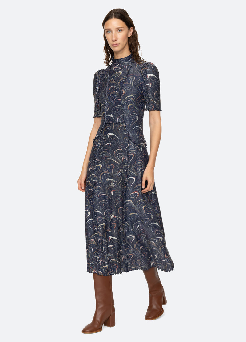 navy-amara s/s dress-walking view - 7