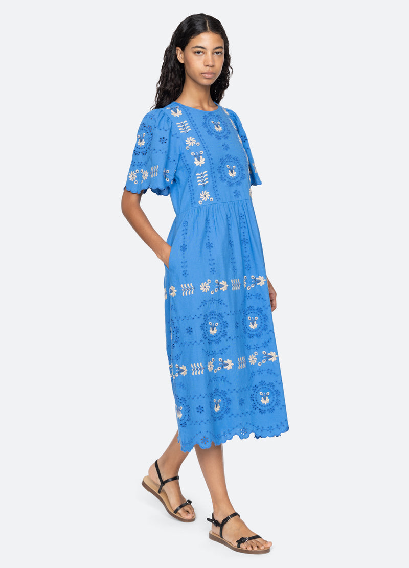 blue-catharina s/s dress-walking view - 2