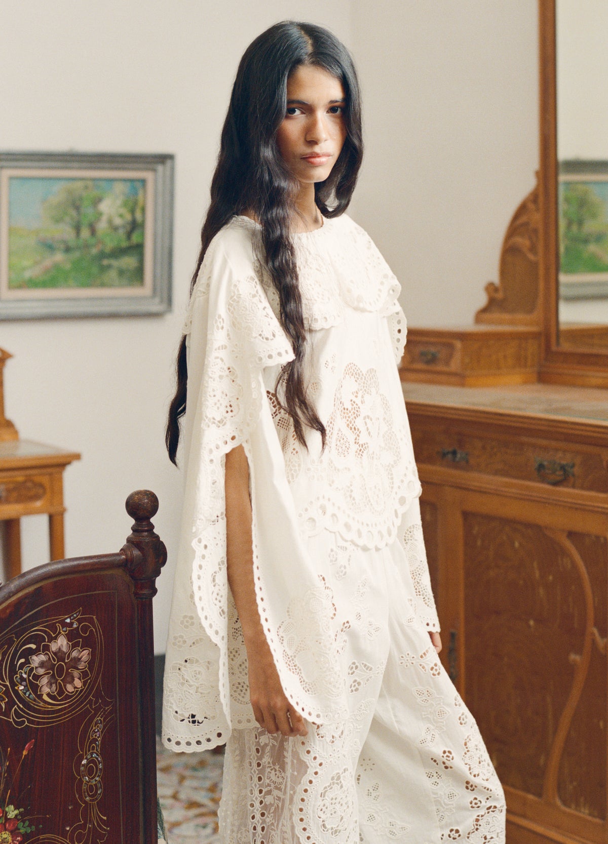 white-gardener l/s top-editorial view