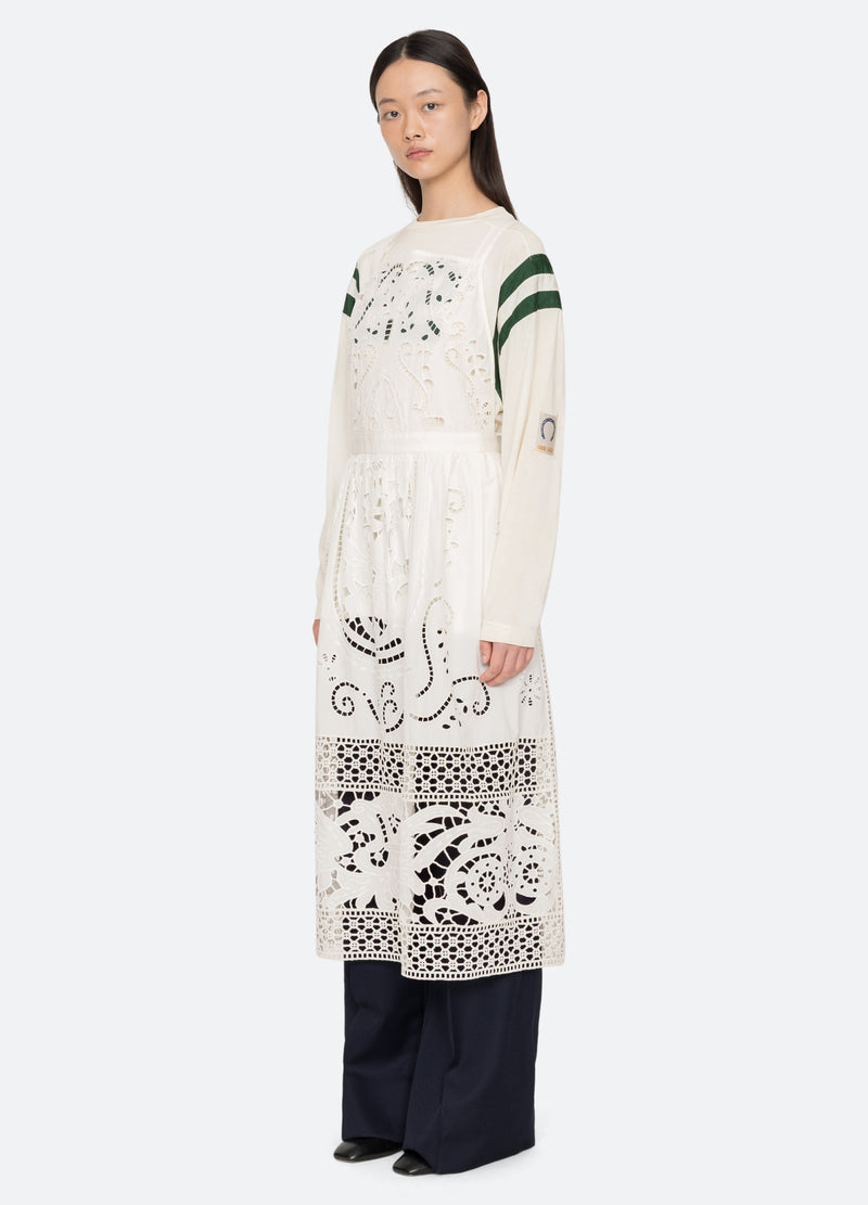 cream-gardener apron top-three quarter view - 5