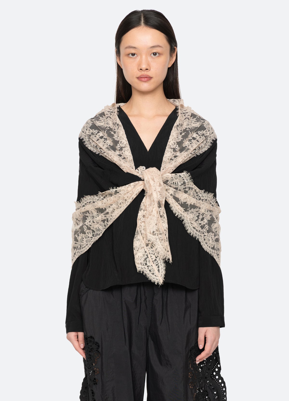 black-lisette blouse-front view 2 - 6