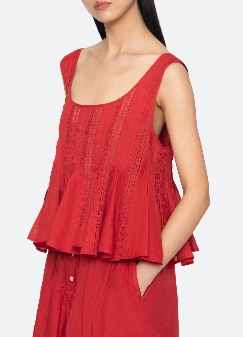 red-pippa top-detail view - 13