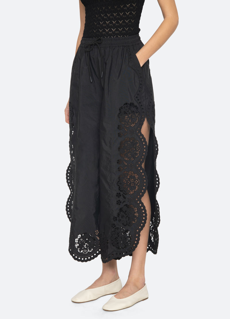 black-vittoria pants-three quarter view - 5