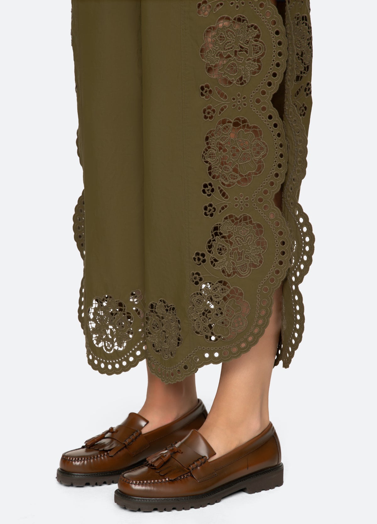 olive-vittoria pants-detail view - 15