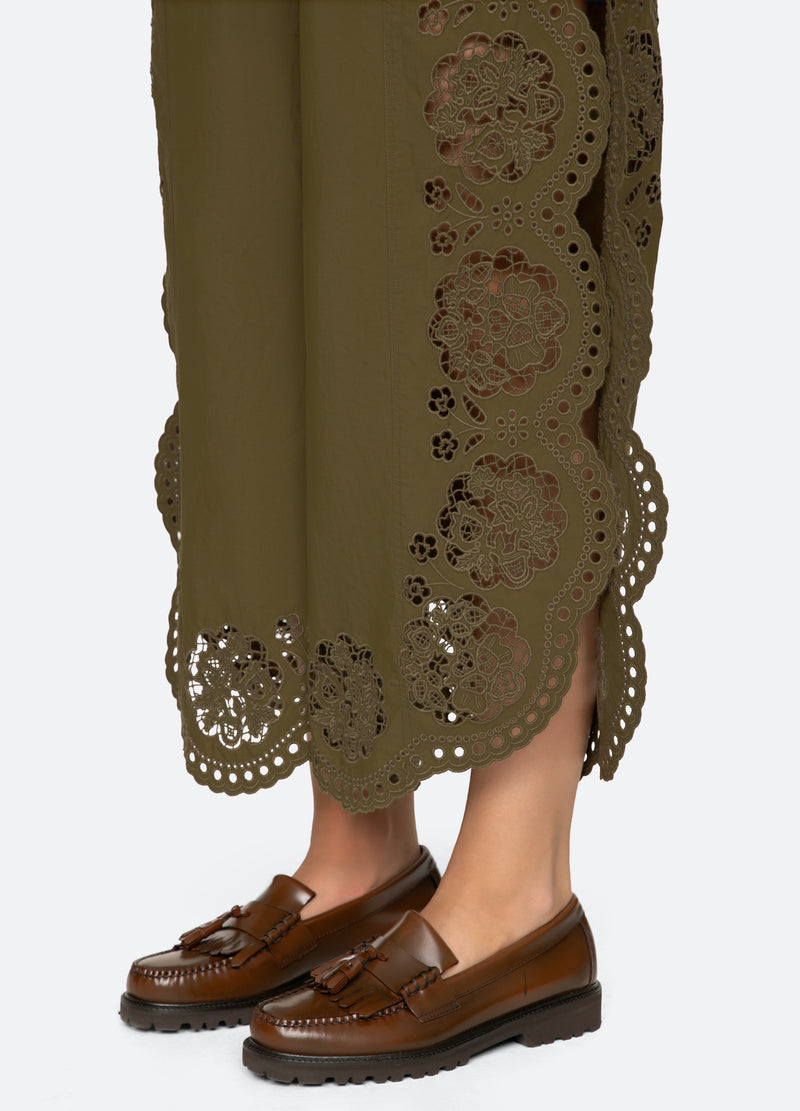 olive-vittoria pants-detail view - 15