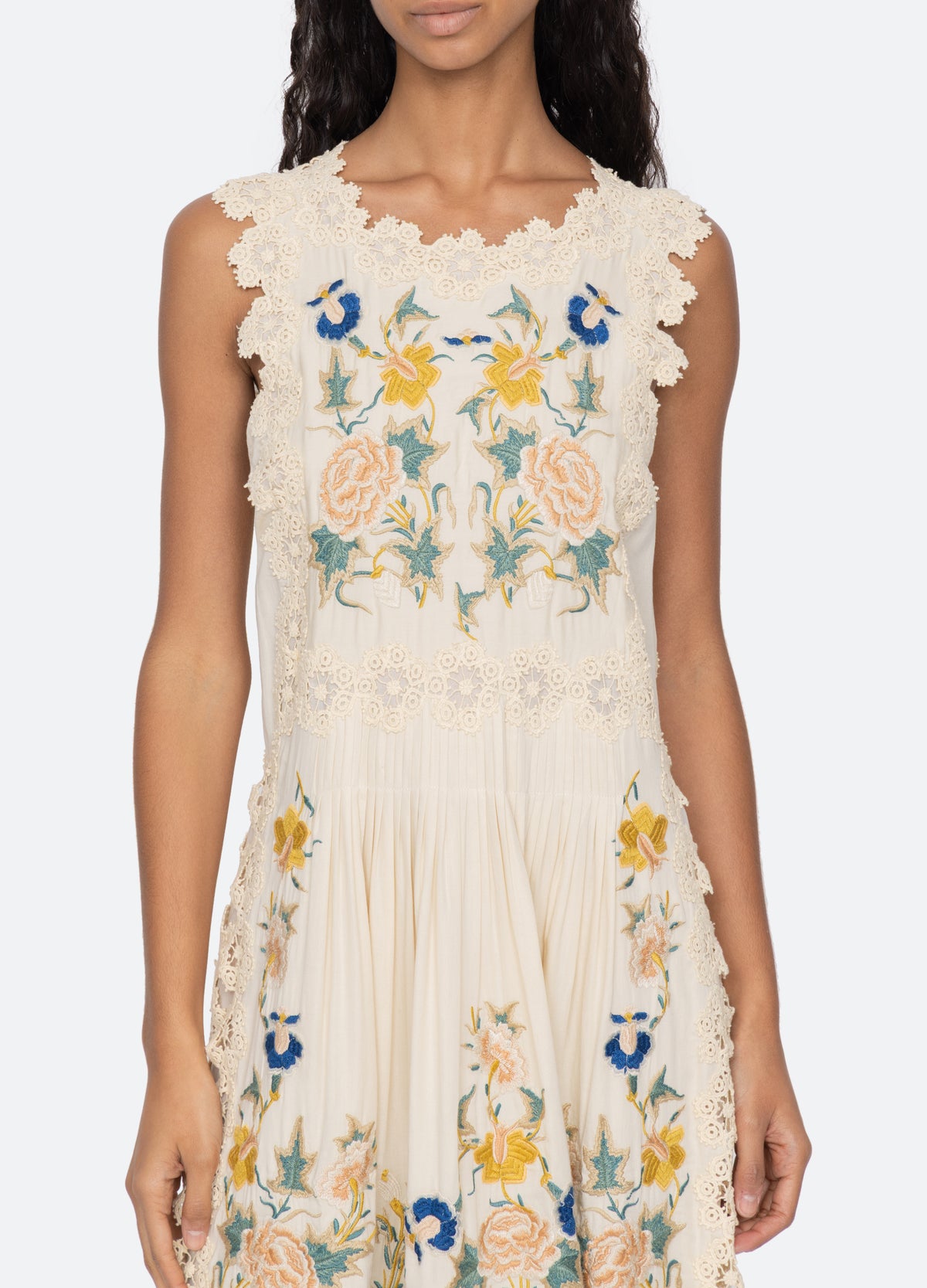 cream-adonna dress-detail view - 7