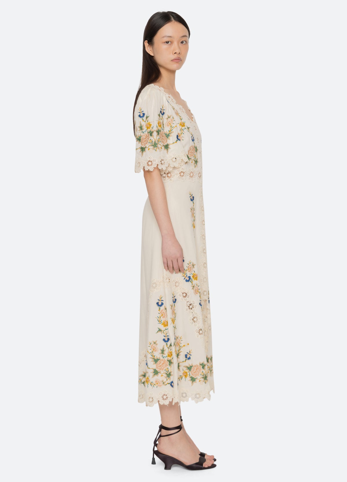 cream-adonna s/s dress-side view - 5