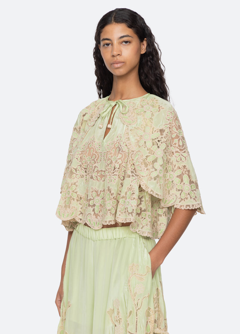 green-gracelyn top-three quarter view - 5