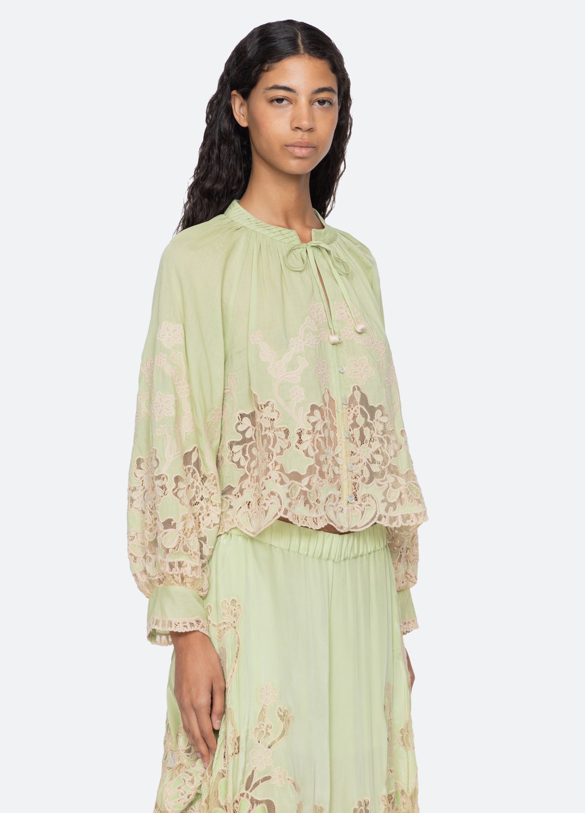 green-gracelyn l/s top-three quarter view - 12