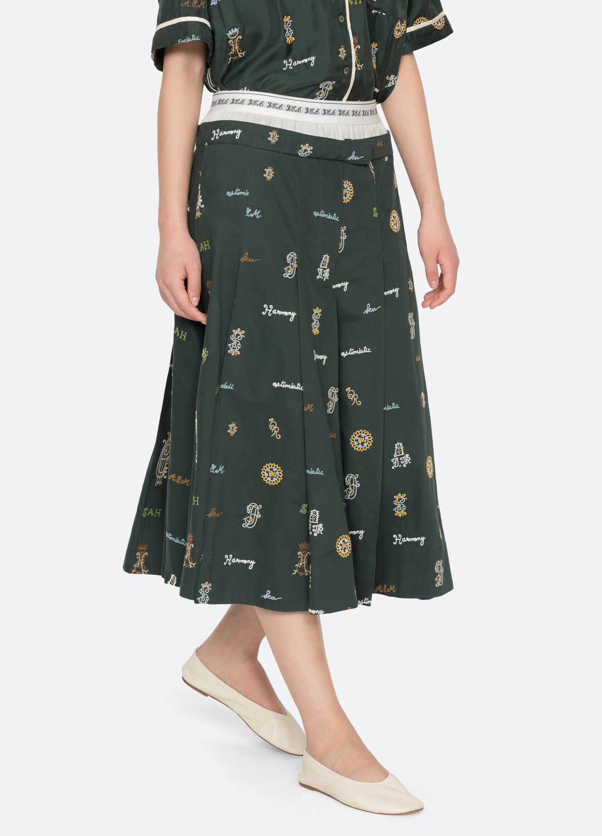 green-juliet skirt-walking view