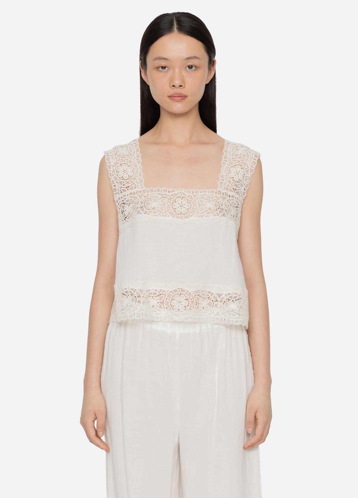 cream-gardener tank-front view - 2