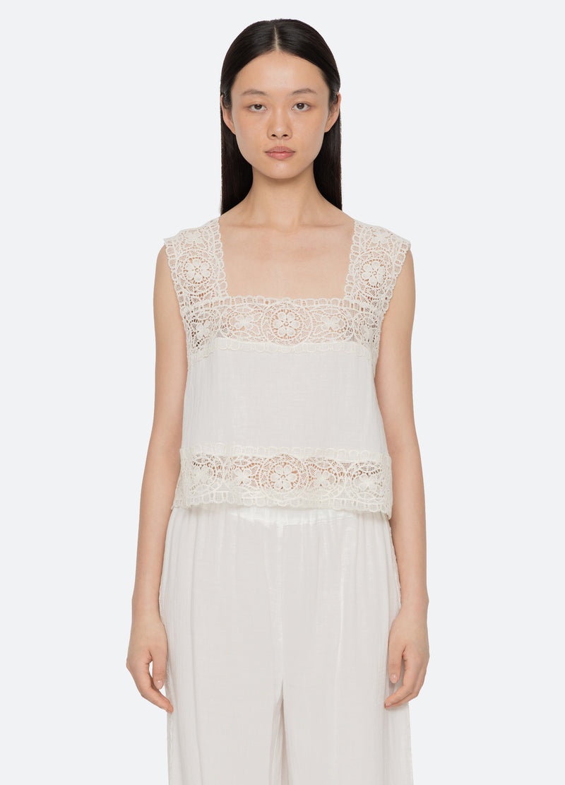 cream-gardener tank-front view - 2