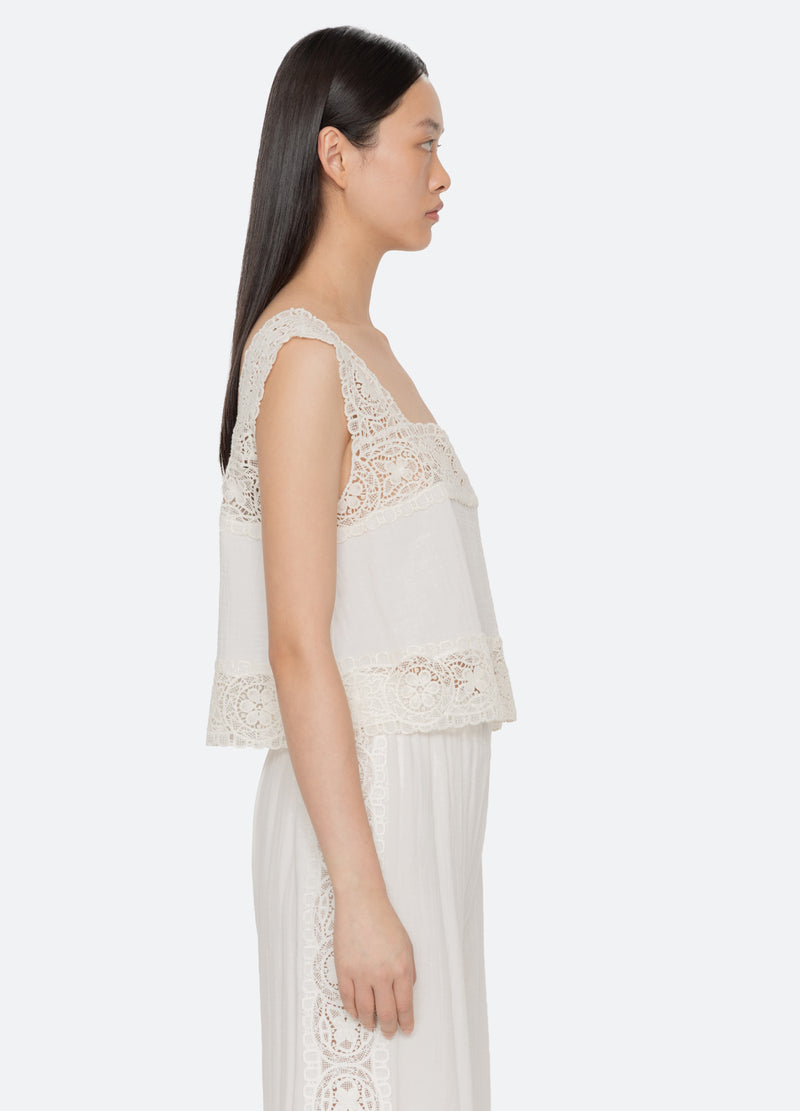 cream-gardener tank-side view - 4